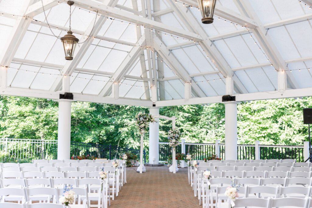 Tammy blais photography, riverhouse at goodspeed station, ctweddingphotography, ctweddings, riverhouse bride and groom, ct wedding photographer, riverhouse haddam ct