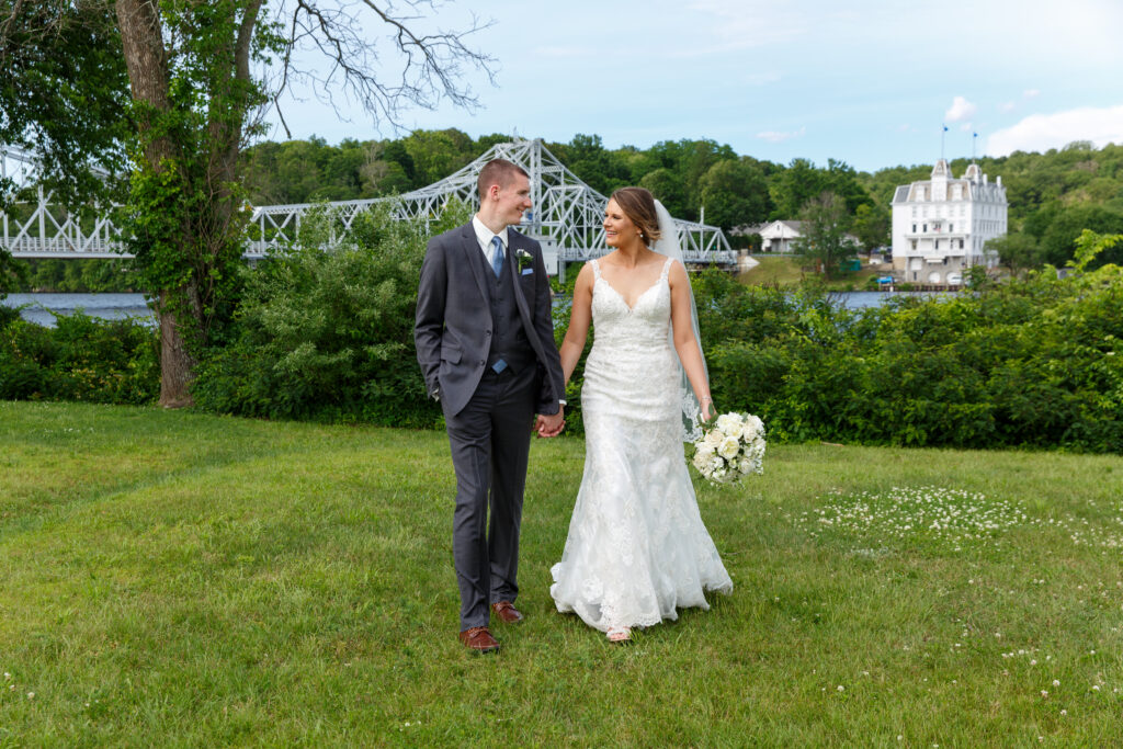 Tammy blais photography, riverhouse at goodspeed station, ctweddingphotography, ctweddings, riverhouse bride and groom, ct wedding photographer, riverhouse haddam ct