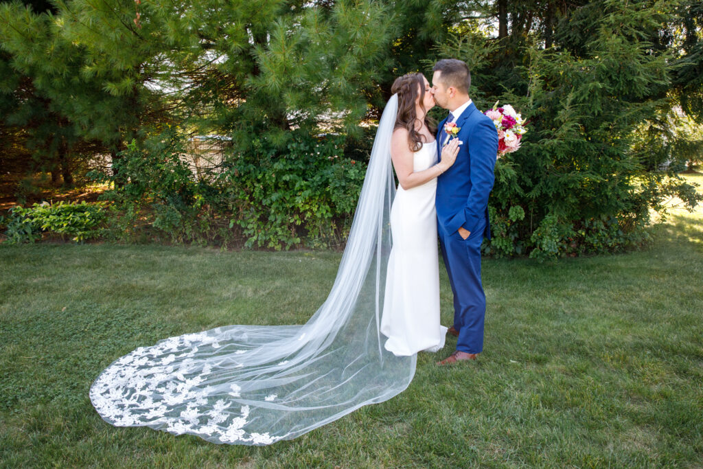 tammy blais photography, the hounds stonington CT, weddings, bride and groom