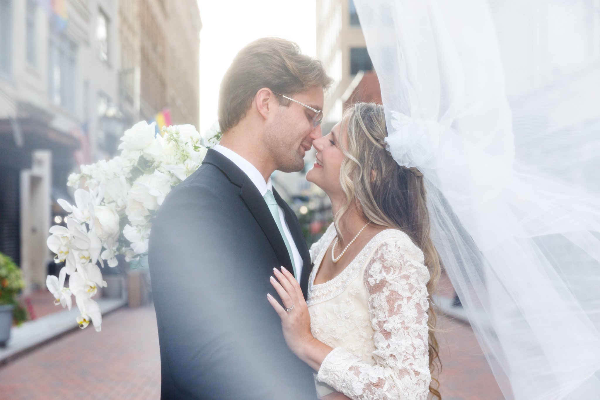 Society Room of Hartford, bride and groom photos, tammy blais photography, ct wedding photographer, ct wedding photographer, ct brides, ct weddings