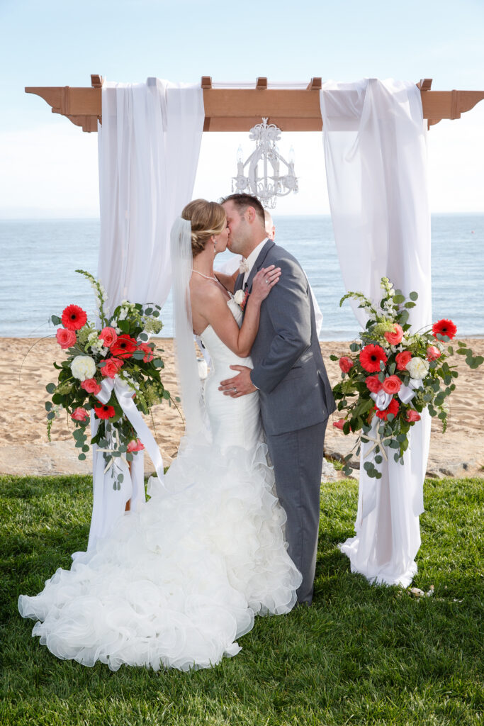 Madison Beach Hotel Wedding in CT, Bride and groom photos, tammy blais wedding photography, tammy blais photography, ct wedding photography, ct beachside wedding