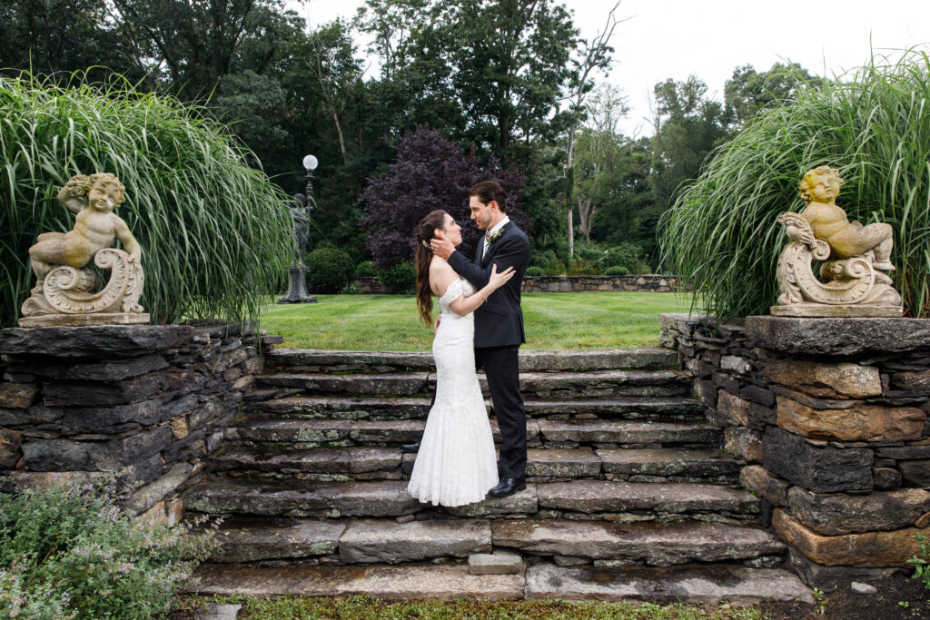 Wedding photos of st clements castle, tammy blais photography, bride and groom photos, ct river weddings