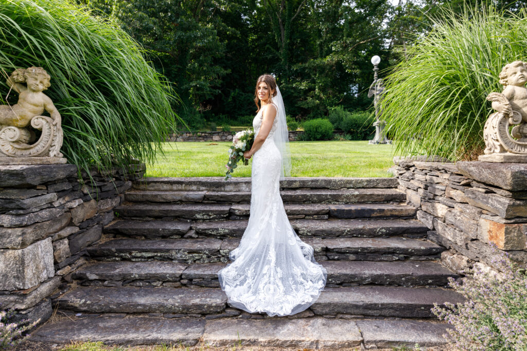 Wedding photos of st clements castle, tammy blais photography, bride and groom photos, ct river weddings