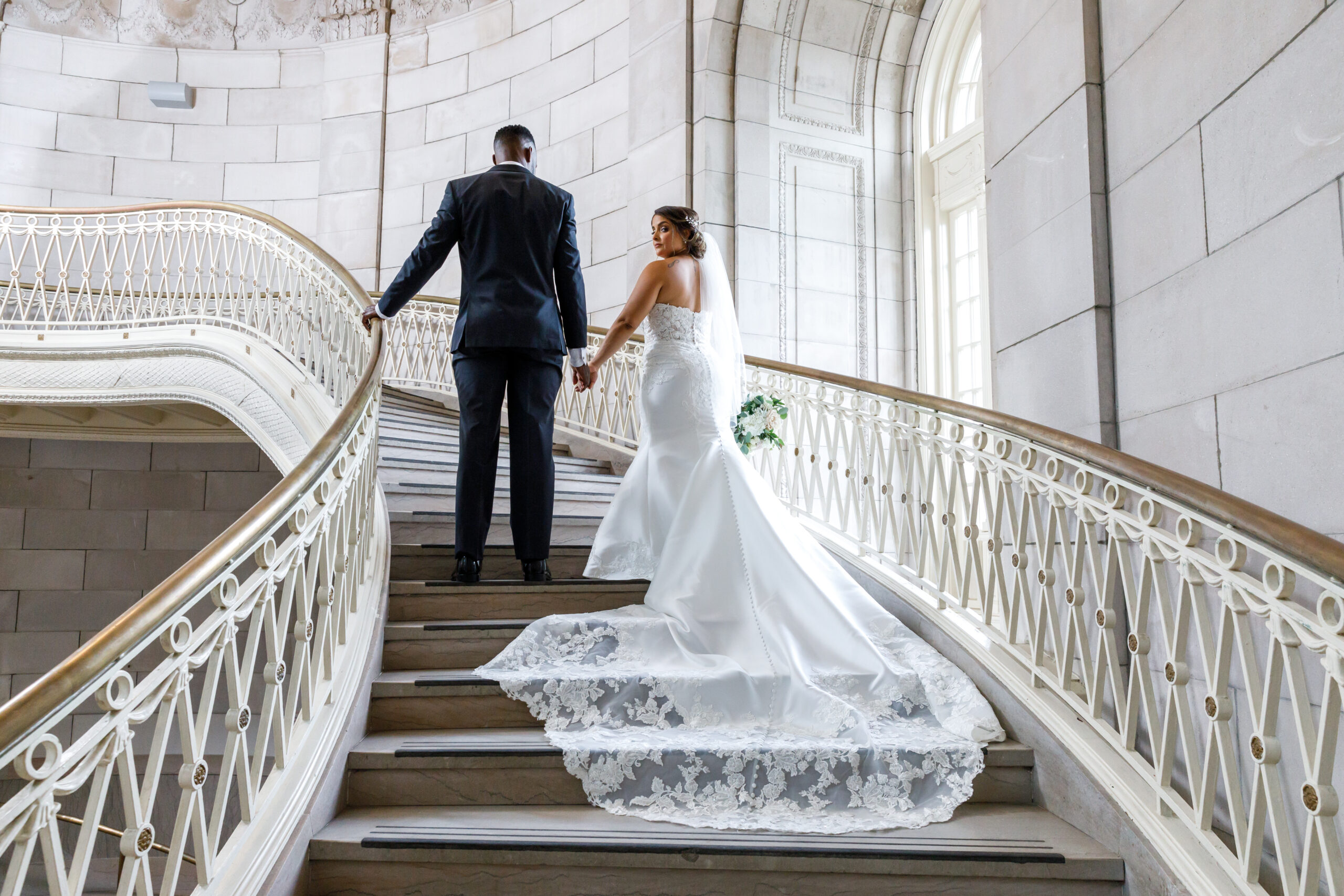bride and groom wedding photos at hartford ct city hall